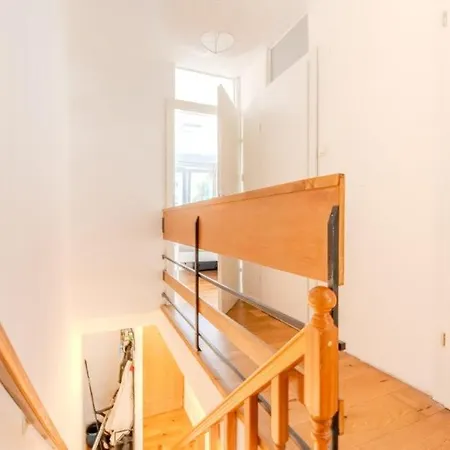 3 Personen In Zentrum-naehe *