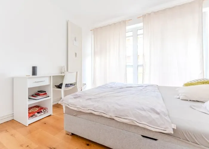 3 Personen In Zentrum-naehe Appartement *