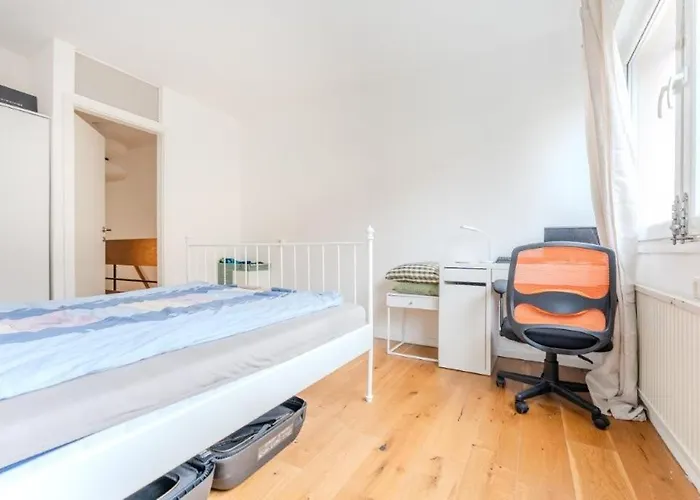 3 Personen In Zentrum-naehe Apartman